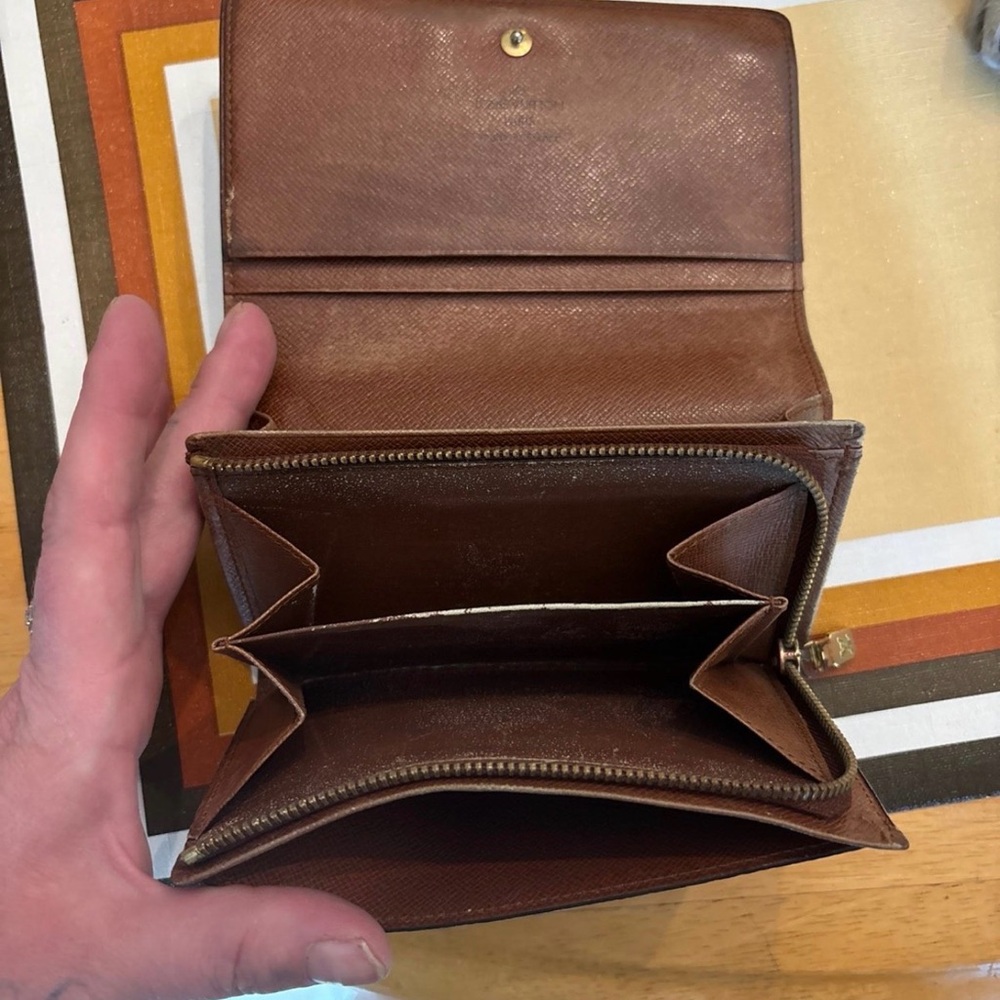 Authentic Louis Vuitton Monogram Wallet - Picture 6 of 10